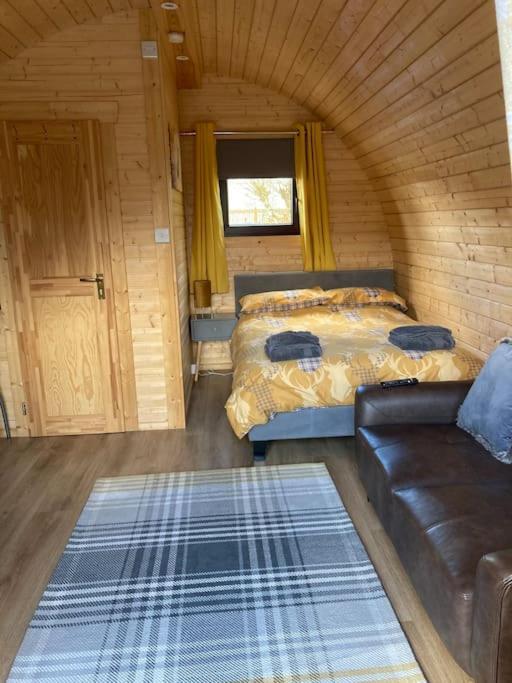 The Fox'S Den, Luxury Cosy Mini Lodge, Highlands 노스발라쿨루쉬 외부 사진